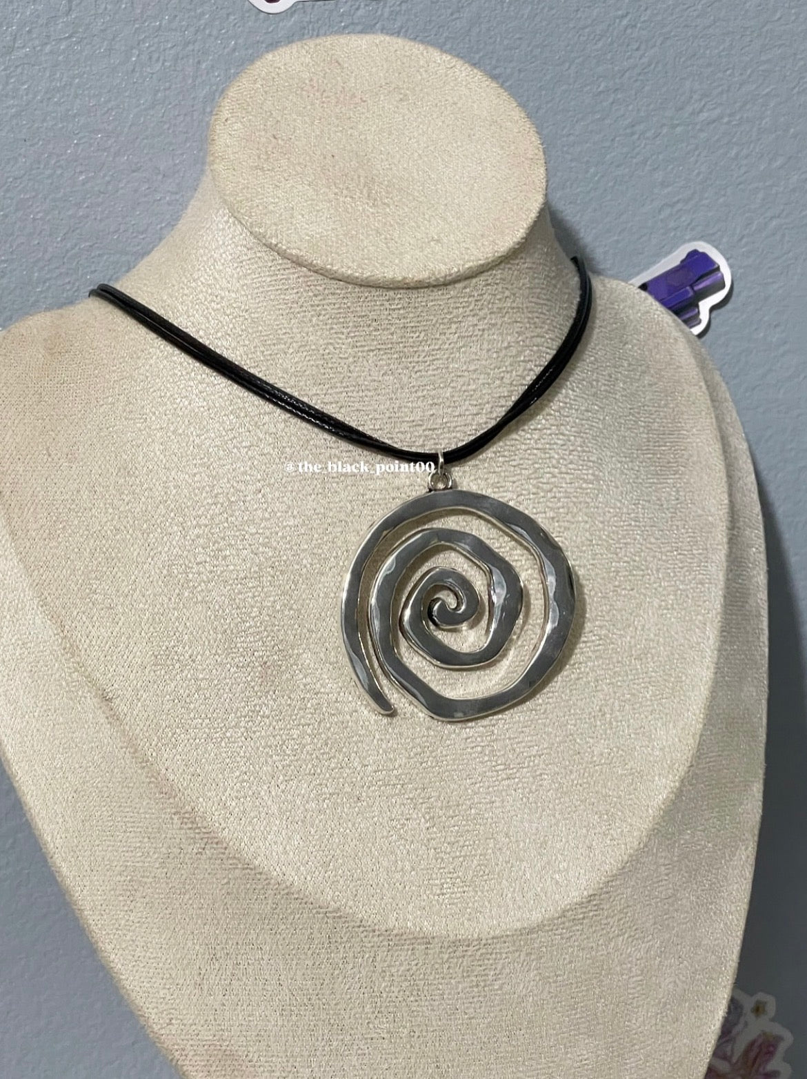 Asymmetrical Spiral Swirl Necklace🌀