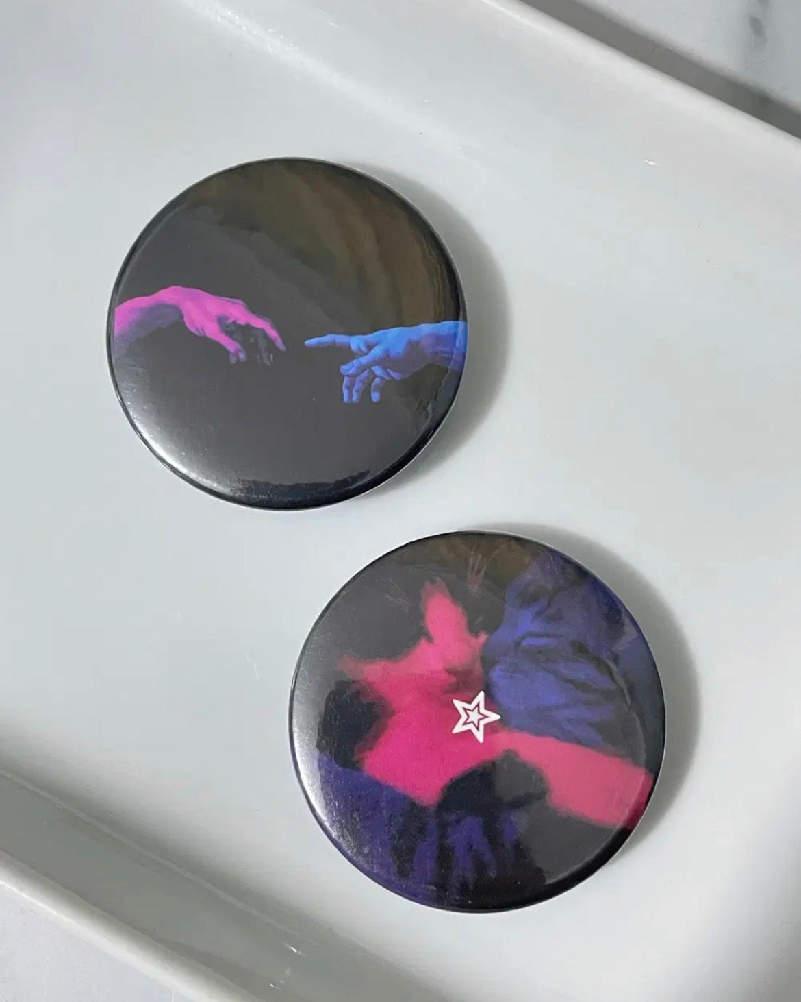 bag brooches