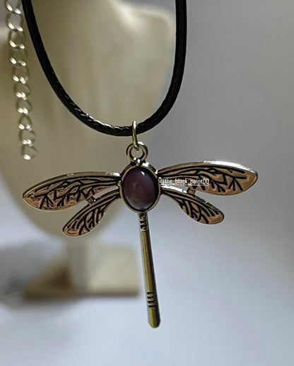 Dragonfly Necklace 🤍