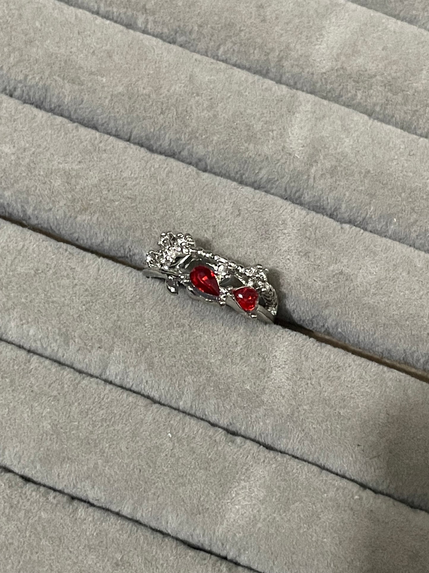red rings