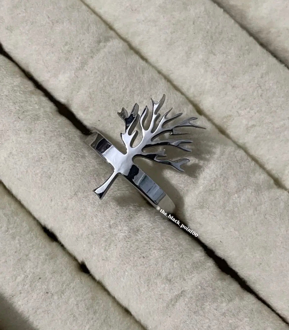 silver xxx poison tree ring