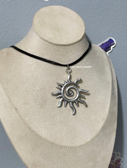Asymmetrical Spiral Swirl Necklace🌀