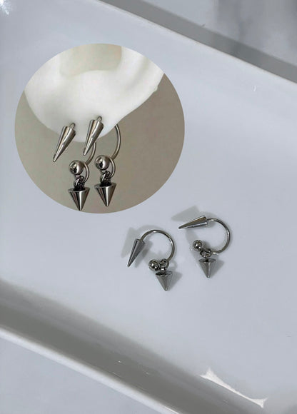 Earrings 🩶