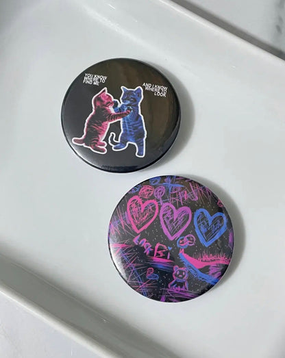 bag brooches