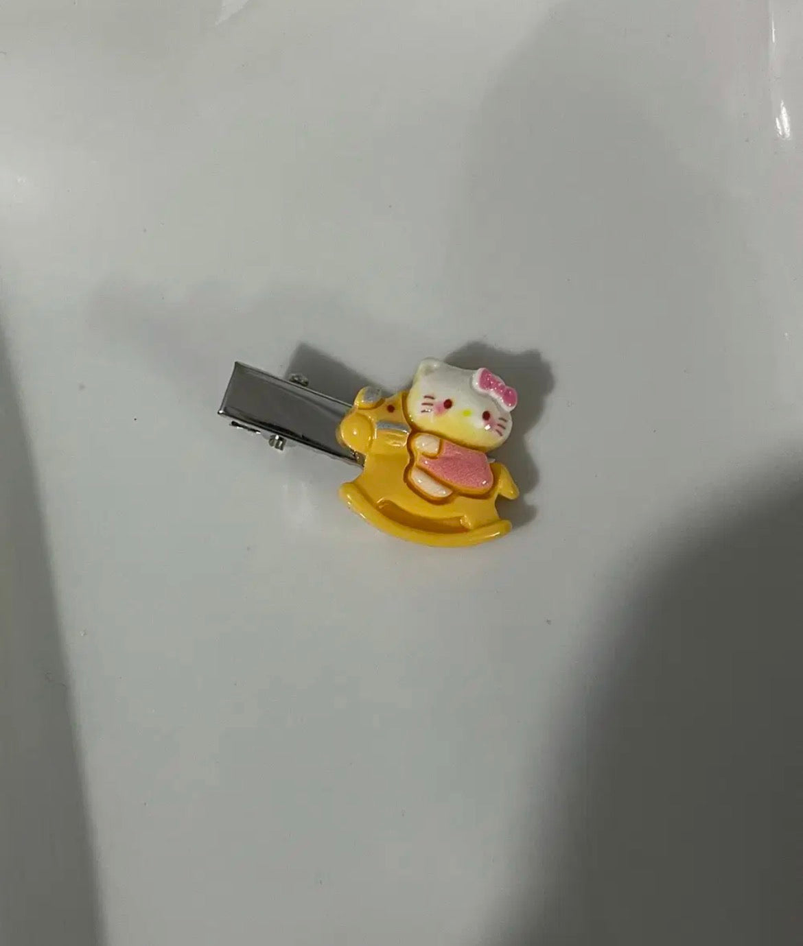 Hello kitty clip