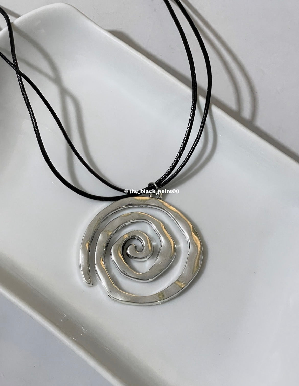 Asymmetrical Spiral Swirl Necklace🌀