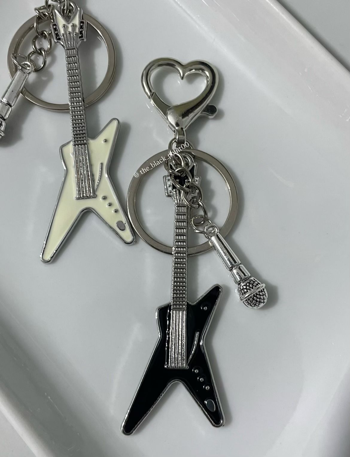 Guitar Keychain🎸